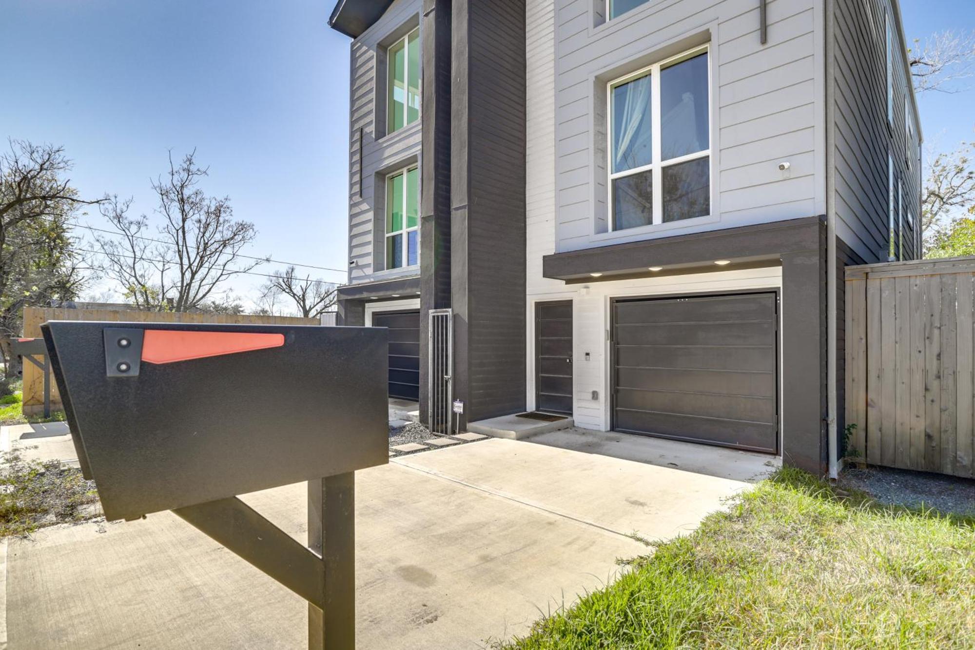 3 Mi To Dtwn Modern Townhome With Yard In Х'юстон Екстер'єр фото